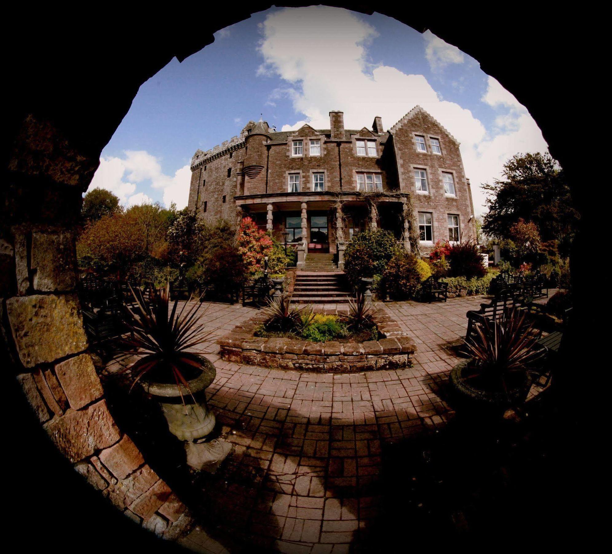 Hotel Comlongon Castle Dumfries Exterior foto