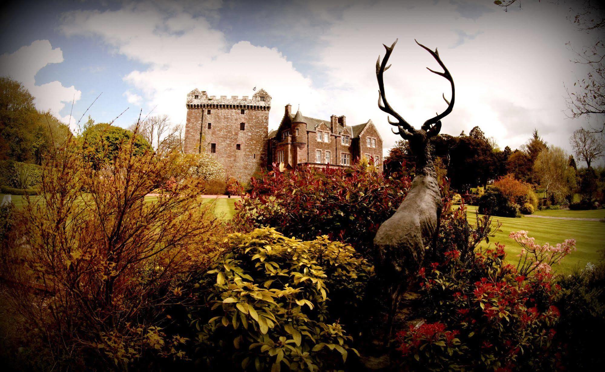 Hotel Comlongon Castle Dumfries Exterior foto